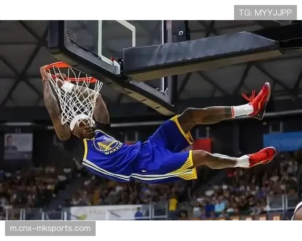 勇士三分球占比持续下降，内线冲击与防守反击成近期连胜战术调整